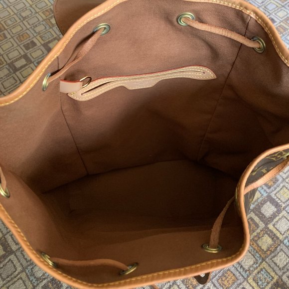 LOUIS VUITTON MONOGRAM CANVAS MONTSOURIS PM main image 8